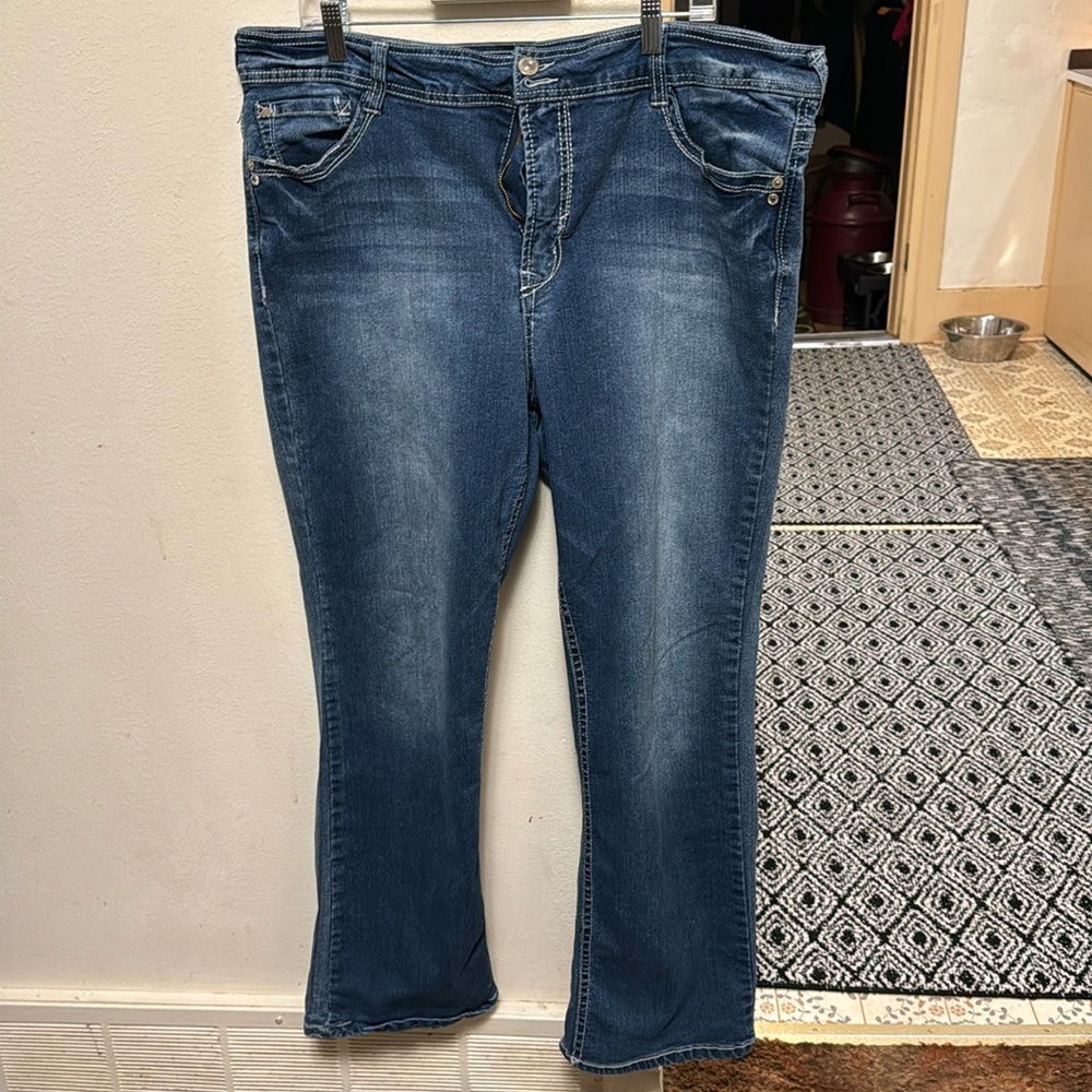 Wallflower jeans